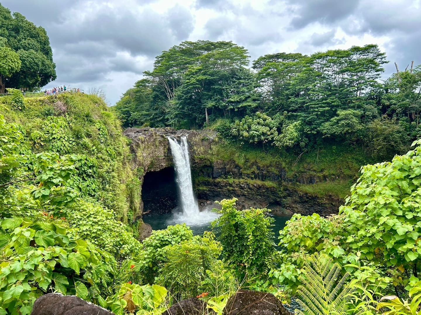 虹の滝_Raibow Falls